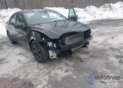 2022 Hyundai Elantra Sel z USA, uszkodzony, nr VIN KMHLM4AG4NU285740